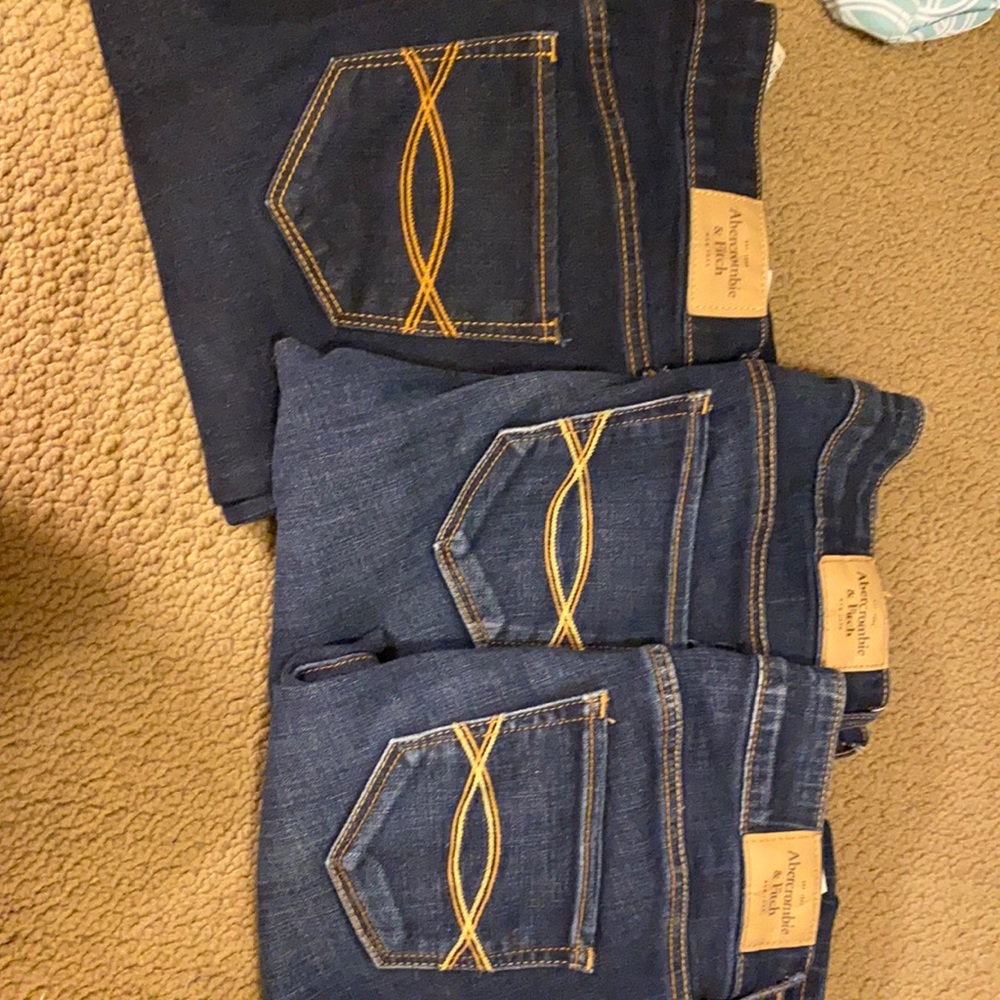 Abercrombie and Fitch jeans. 3 pairs. Skinny leg. 25 (0R)